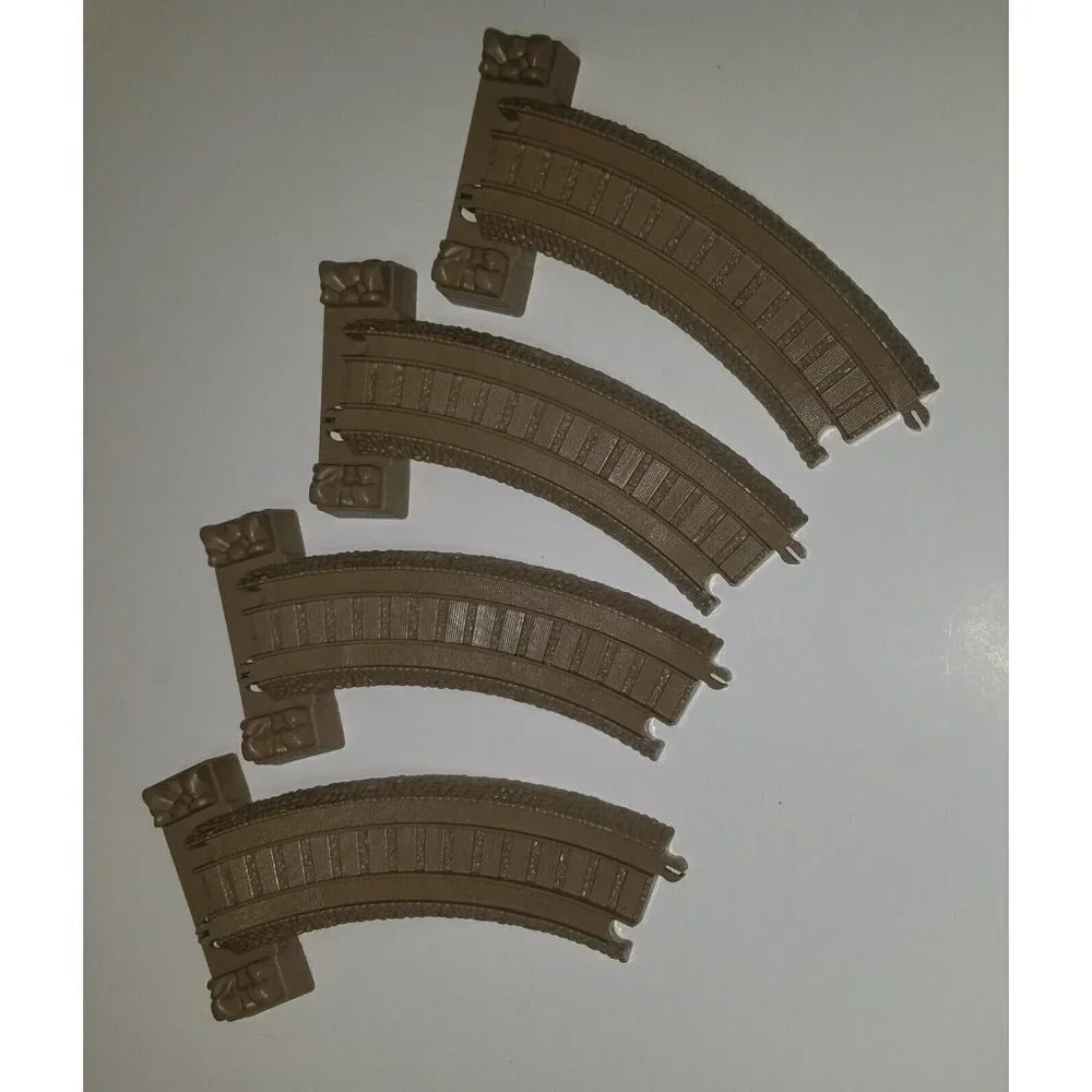 11 Gullane Brown Train 5 Tracks + 6 Risers Compatible Lot Thomas Tank Engine